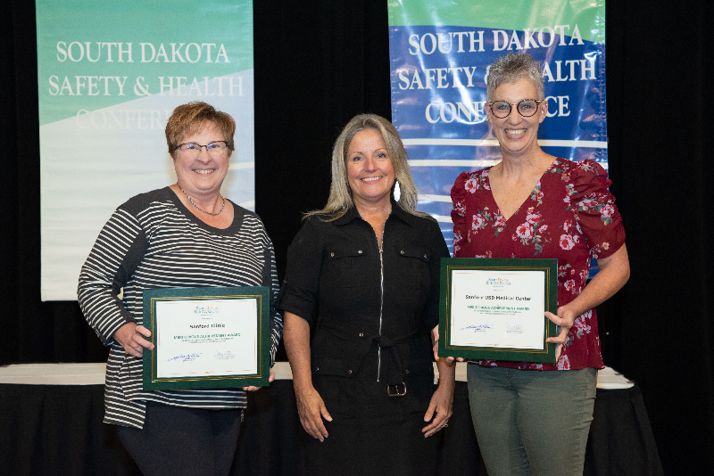 award ceremony at the 2022 South Dakota Safety and Health Conference